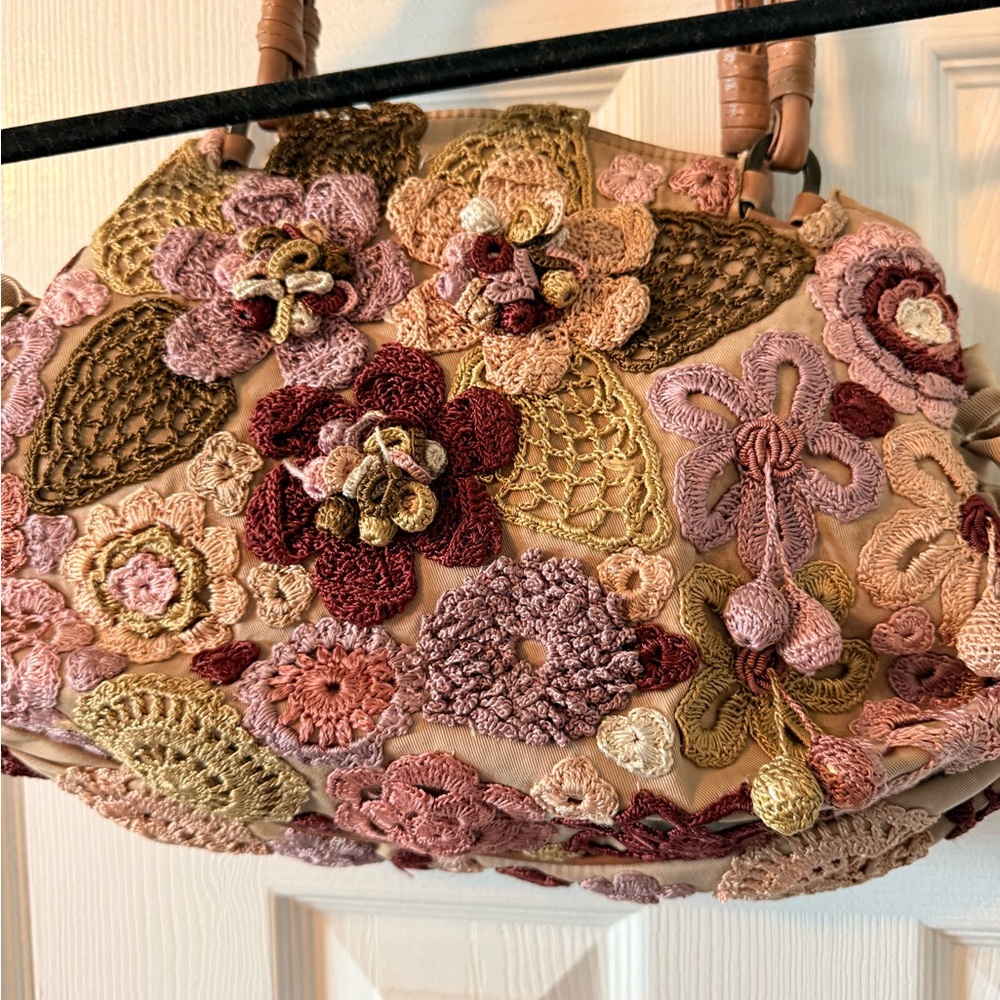 Sarah’s Bag embroidered/ leather handbag - Picture 4 of 13